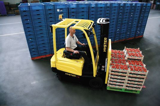 J1_6-2_0XN-Electric-Counterbalanced-Forklift-Truck-App1