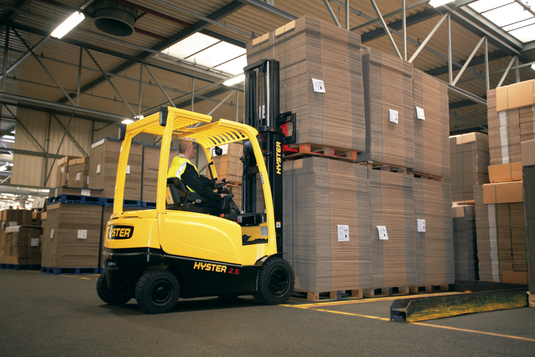 J2_2-3_5XN-Electric-Counterbalanced-Forklift-Truck-App3