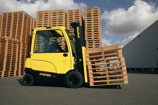 J2_2-3_5XN-Electric-Counterbalanced-Forklift-Truck-App6